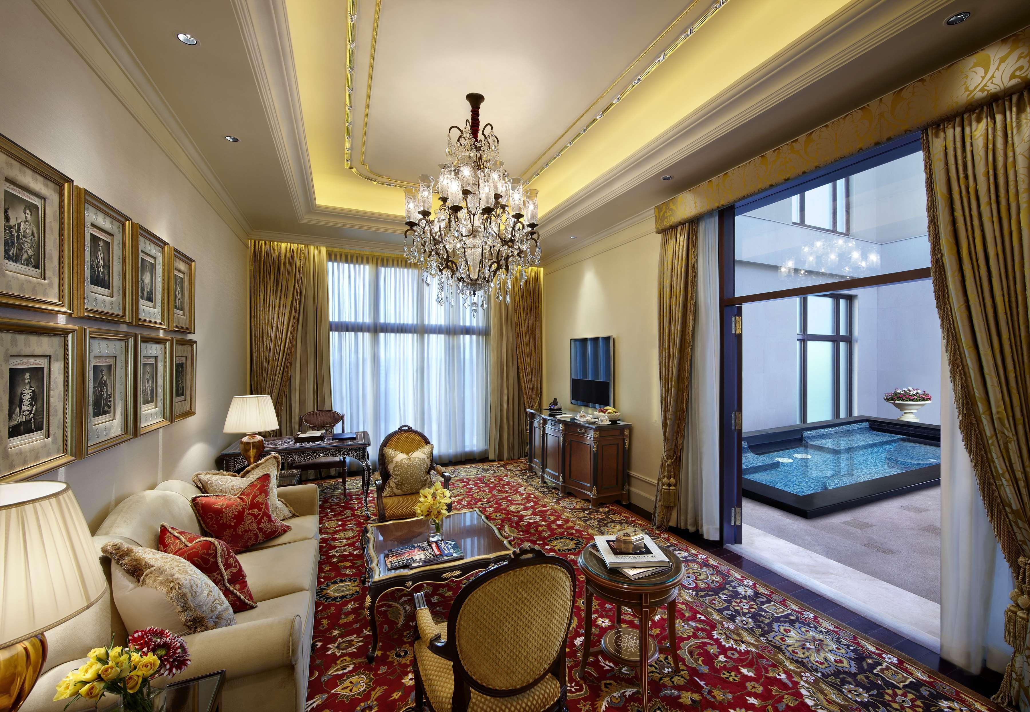 The Leela Palace होटल 5*