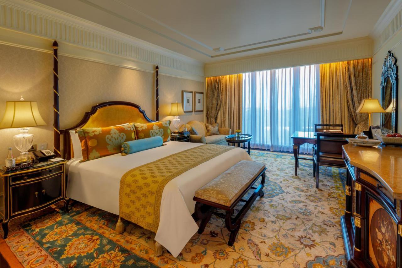 The Leela Palace होटल 5*